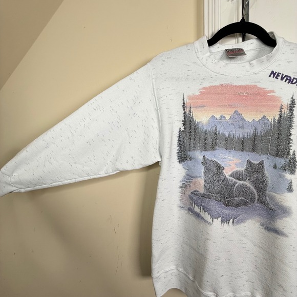 Vintage Nevada Wolf Sweatshirt Mens Small White 90s Nature Graphic Oneita 1990 - Picture 4 of 8